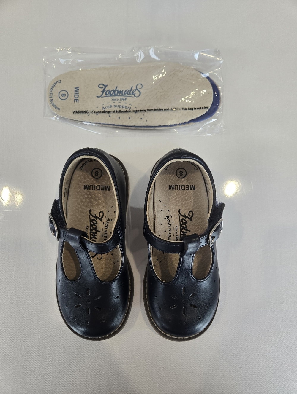 FootMates Sherri Navy Blue Leather T‑Strap Girls' Dress Shoe with Buckle Size 8